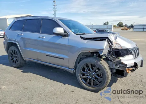 2018 Jeep Grand Cherokee Laredo from USA, damaged, VIN 1C4RJFAG7JC165871